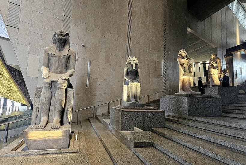 Privater Tagesausflug von Hurghada nach Kairo – Pyramiden & Grand Egyptian Museum 3